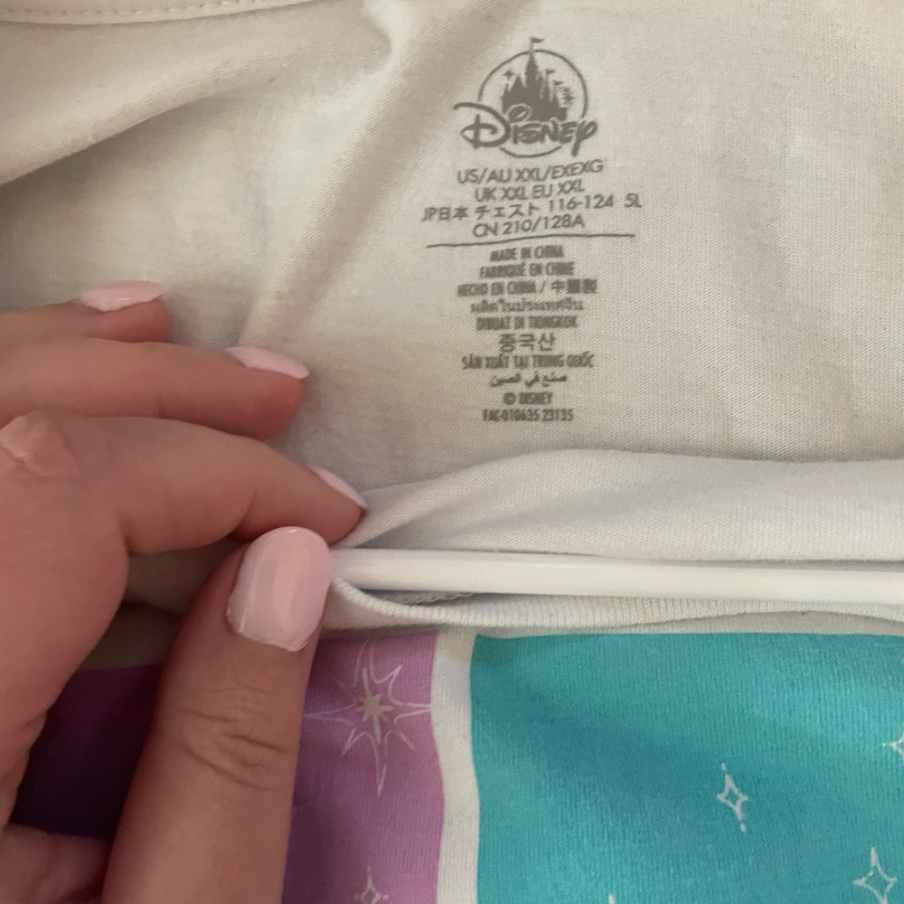 Disney World Castle tee - Picture 2 of 4